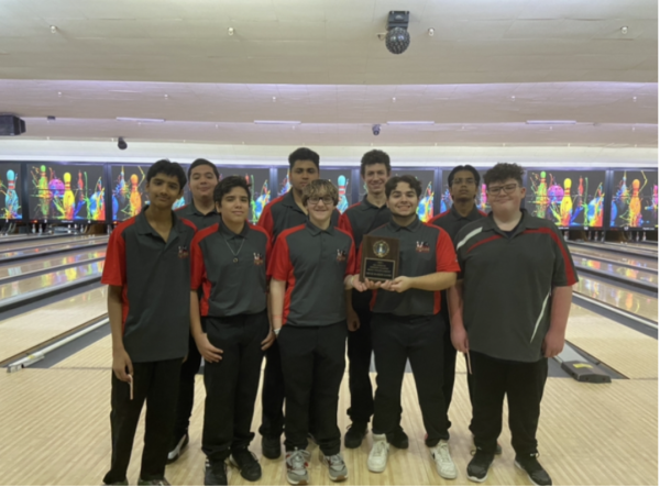 Boys Bowling is awarded the high game award at the Edison Township Classic on December 9th, 2023